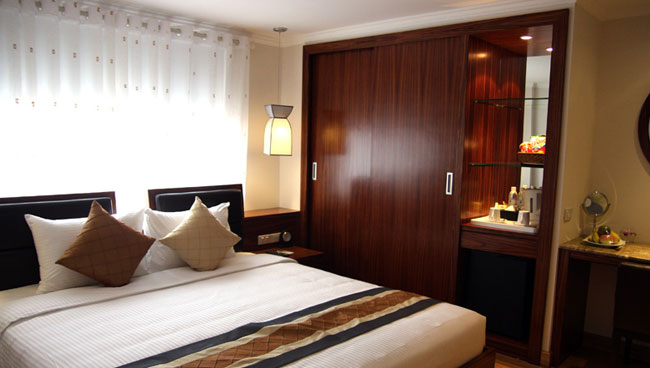 Rooms & Rates